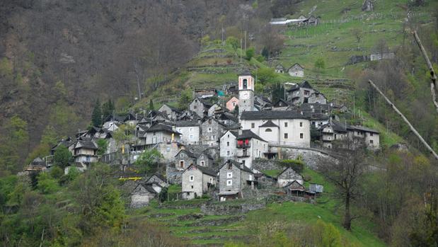 Corippo, el pueblo suizo que quiere ser un resort turístico