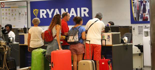 Ryanair pone a la venta este martes un millón de asientos por 9,99 euros