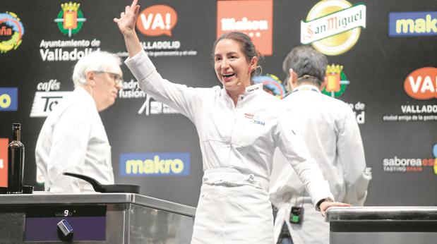 Cocineros y Restaurantes certifican que el Cocinero Revelación de 2019 en España es…