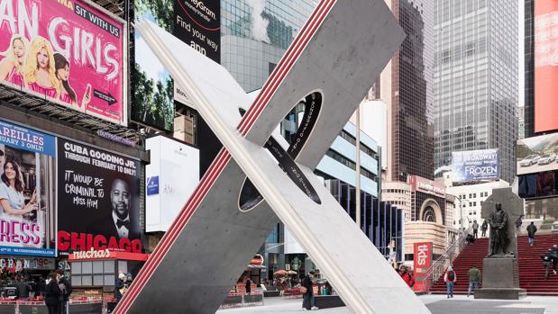 El amor tiene forma de X en Times Square