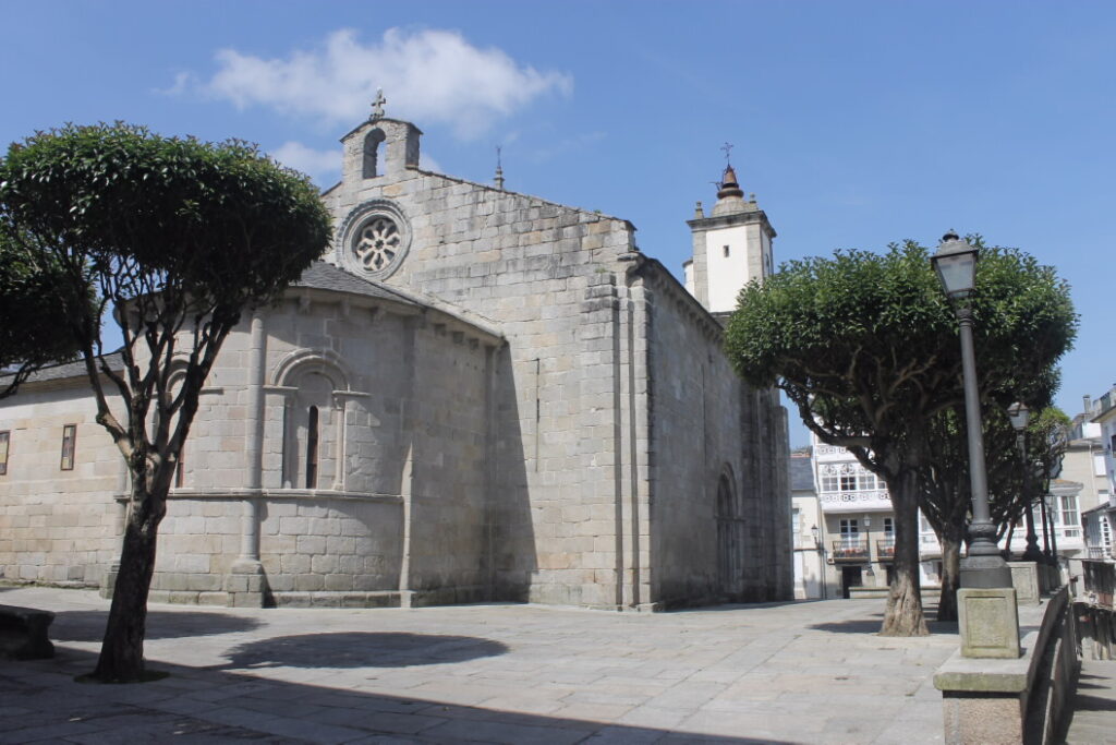 iglesia de Santa Maria del Campo - VIVEIRO