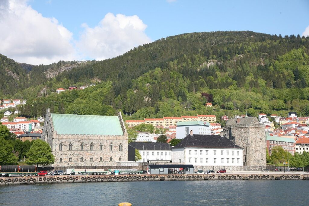 Fortaleza medieval de Bergenhus EN Bergen