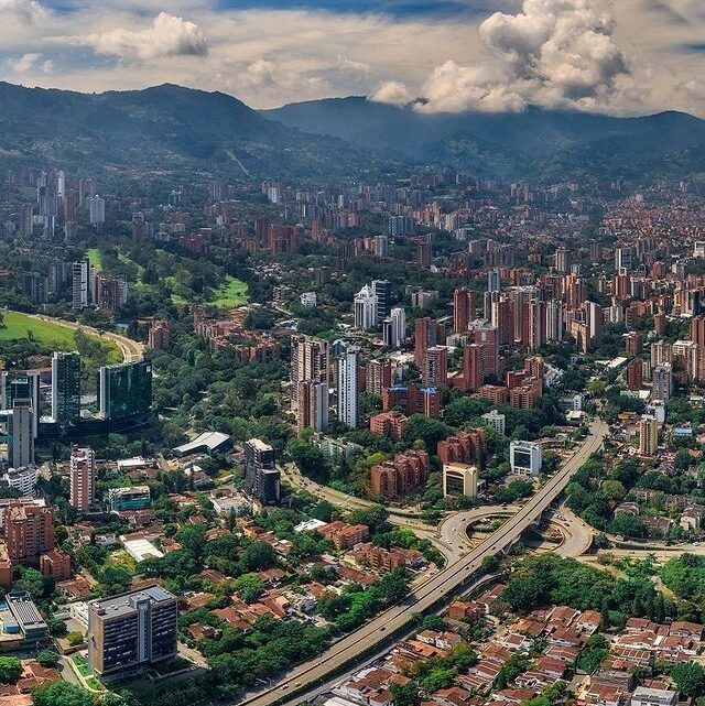 Descubre los secretos de Medellín: qué ver en la ciudad más innovadora de Colombia